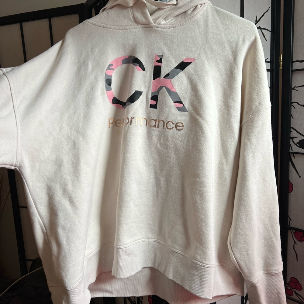 Women's Cream Sweatshirt